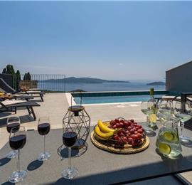 4 bedroom villa with pool in Dubrovnik region, sleeps 8 
